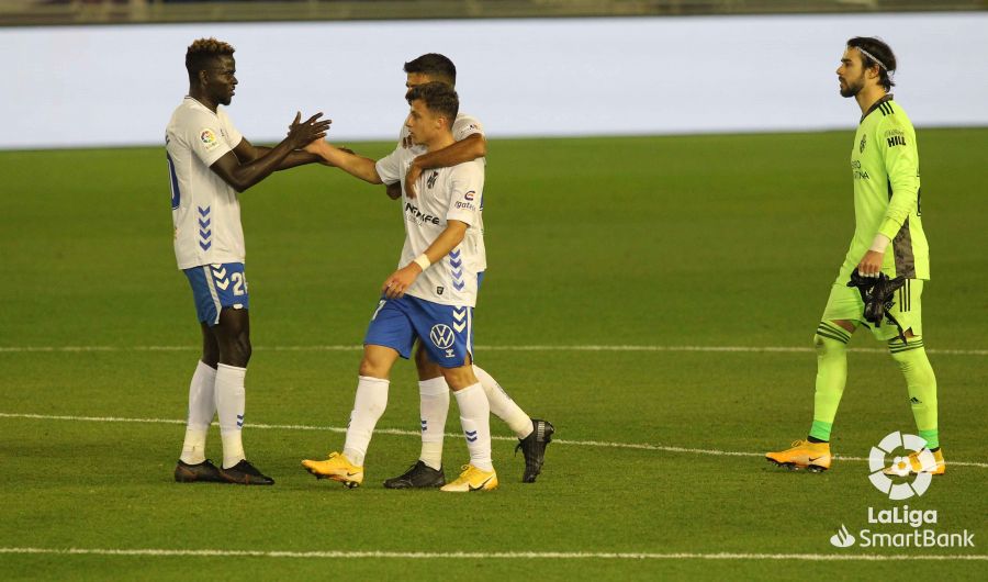 Crónica del CD Tenerife 1-0 SD Ponferradina: 'El pibe Valera debuta y resuelve el partido'
