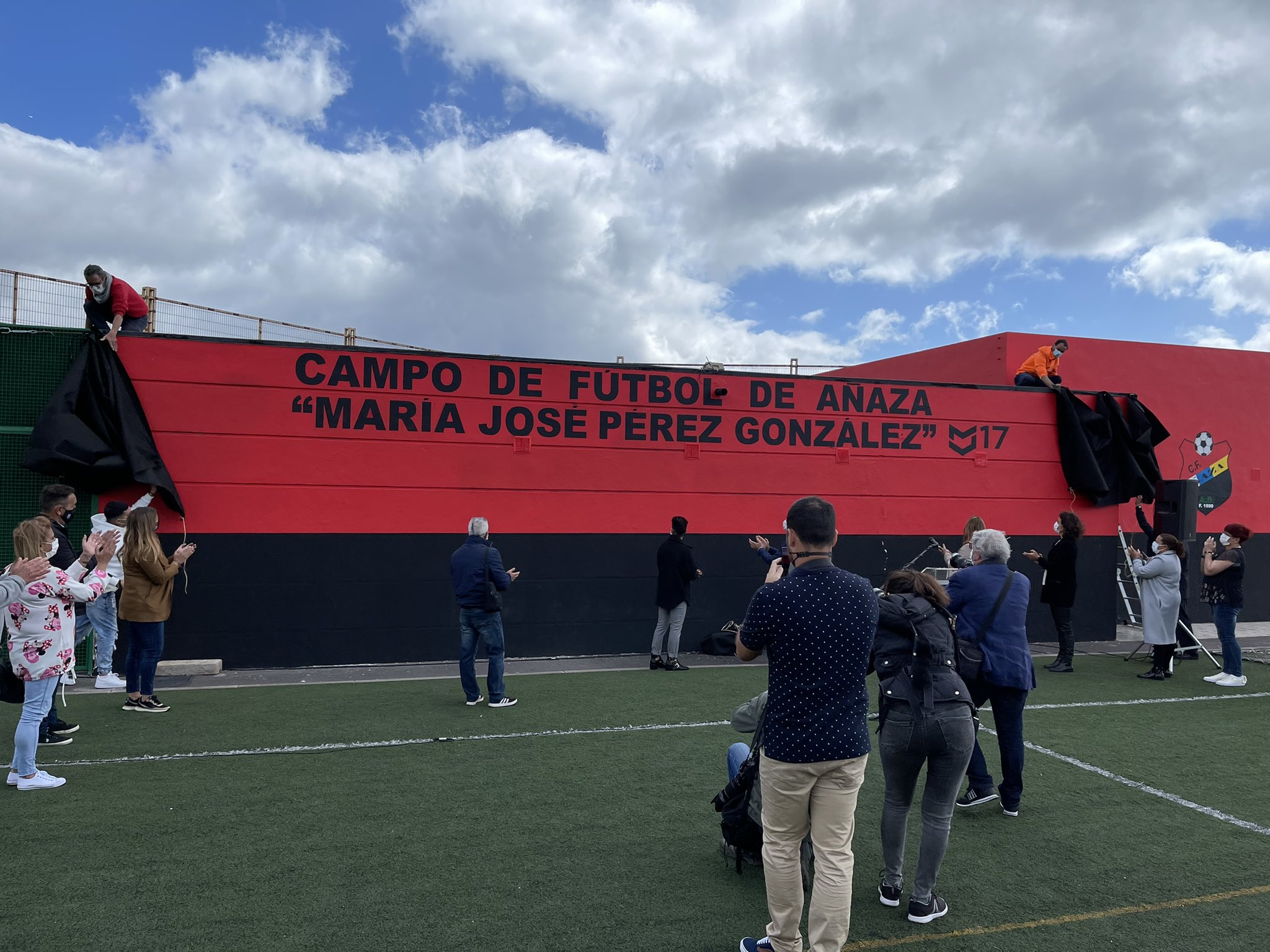 El campo de fútbol "María José Pérez González" ya es una realidad