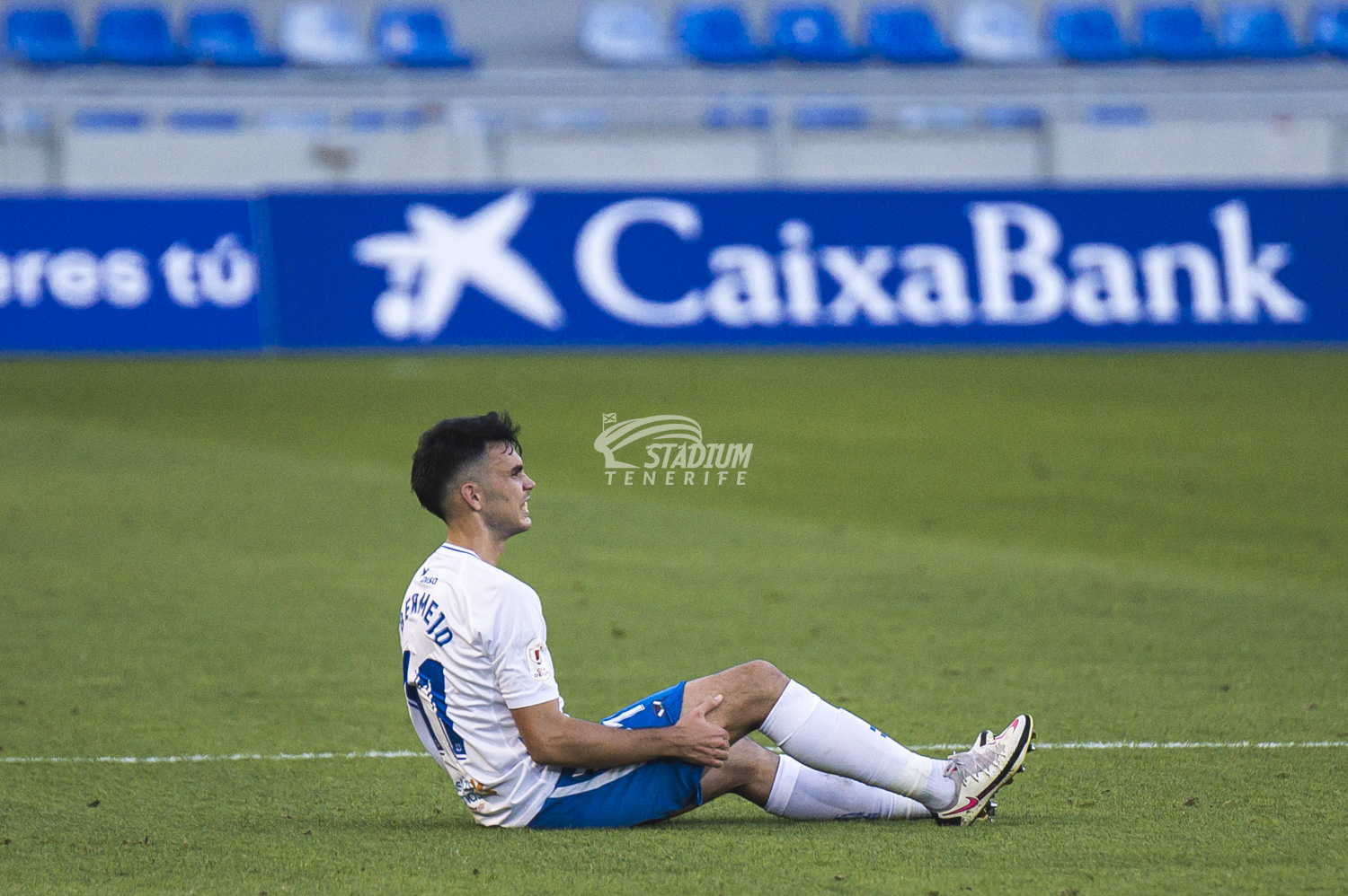 Alex Bermejo, lesionado, baja para Málaga y seria duda para el derbi