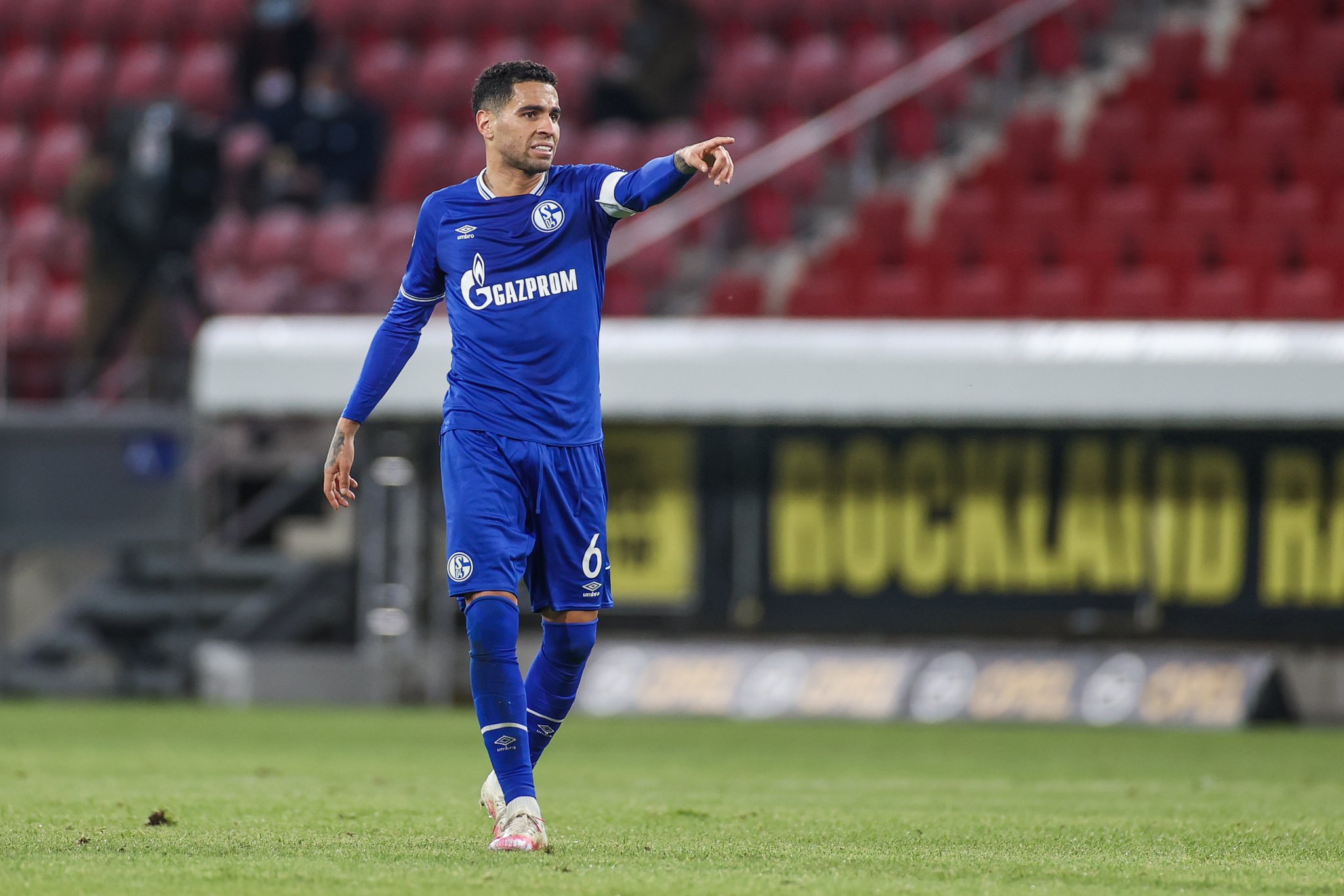 El Schalke 04 de Omar Mascarell, pierde la categoría
