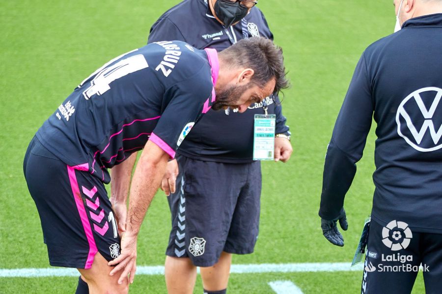 Carlos Ruiz, lesionado en Girona, podría perderse lo que queda de temporada