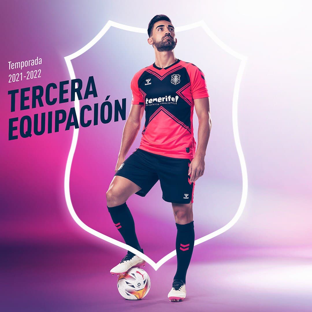 Presentada la tercera equipación del CD Tenerife 2021-2022