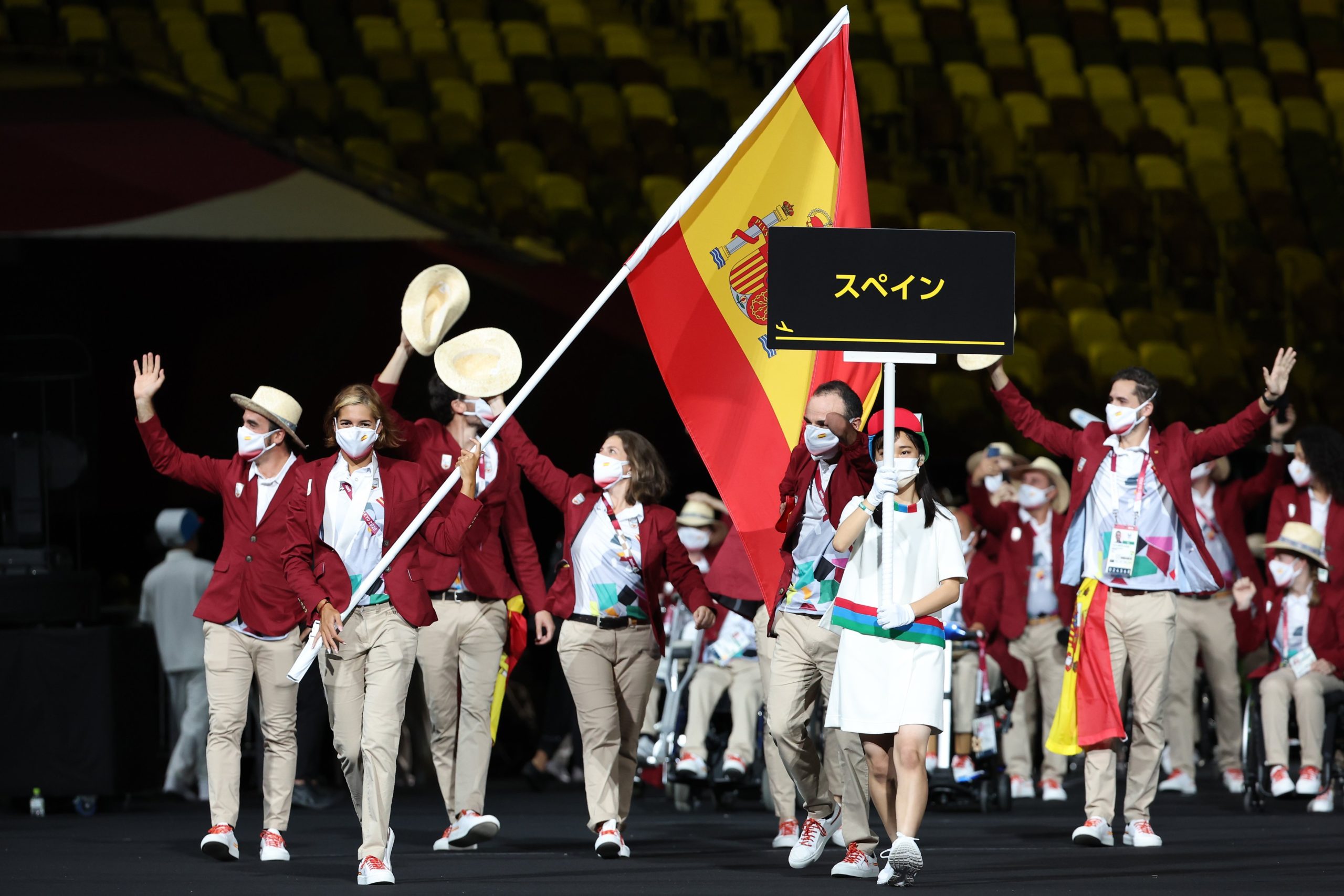 La tinerfeña Michelle Alonso, abanderada en la inauguración de los Juegos Paralímpicos