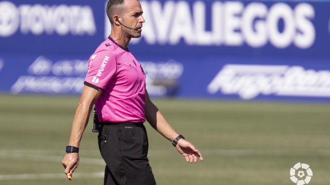 El madrileño Gálvez Rascón, árbitro del Valladolid-Tenerife de este domingo