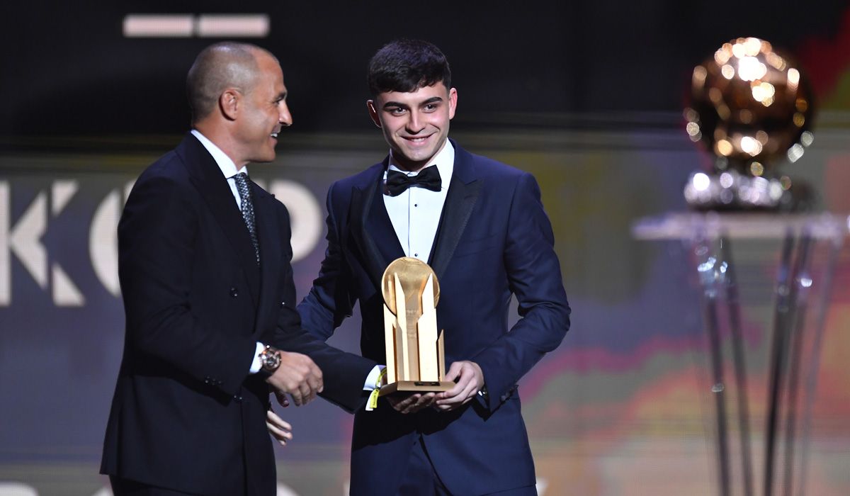 El tinerfeño Pedri se lleva el Trofeo Kopa a mejor futbolista sub 21 del mundo