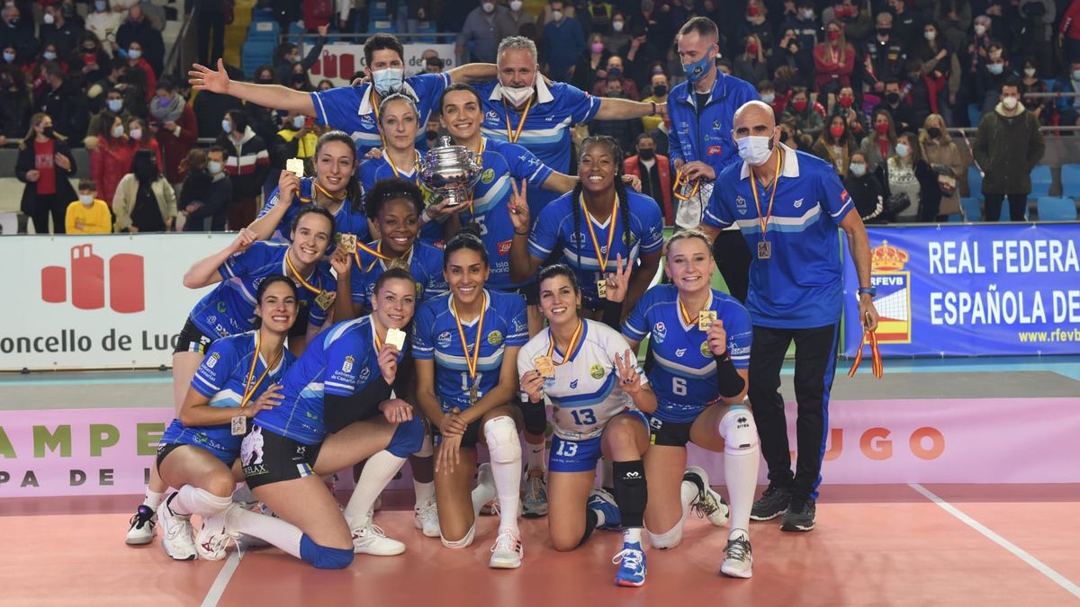 El CV Haris logró la 13ª Copa de la Reina para el voleibol tinerfeño
