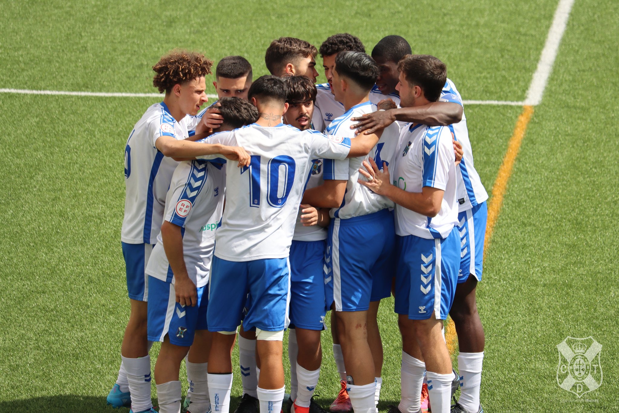 El CD Tenerife gana al Alboraya y se mete en los cuartos de la Copa del Rey juvenil