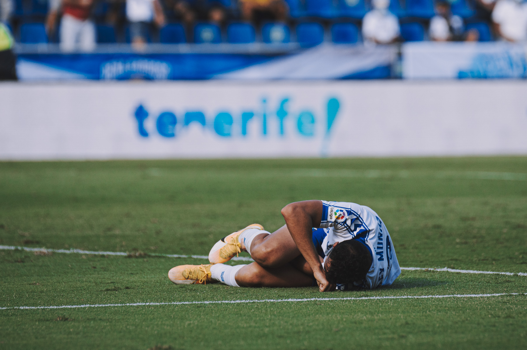 Alex Muñoz seguirá siendo baja casi segura en el Sporting-Tenerife