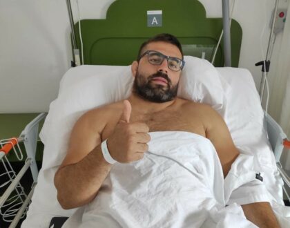 Ayoze Reyes intervenido con éxito de su lesión de rodilla