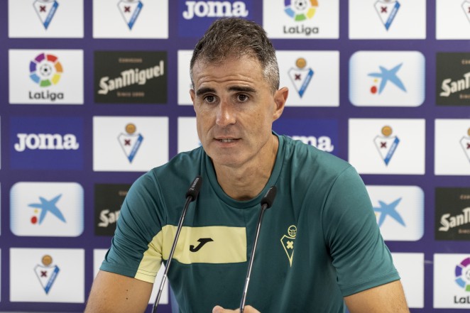 Garitano, técnico del Eibar: "Jugamos en casa, queremos empezar la liga bien, ganando"