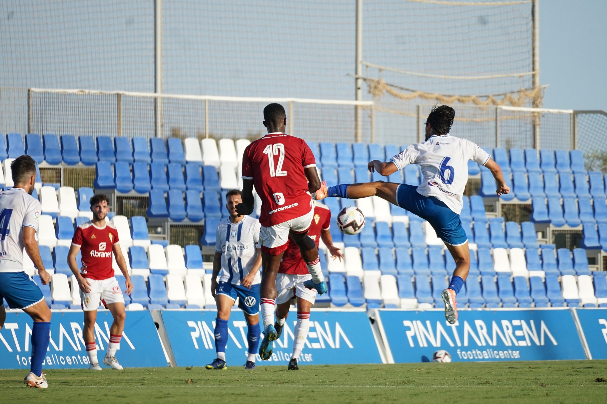 Crónica del R. Murcia 3-0 CD Tenerife: "El Tenerife cae holgadamente ante el Murcia"