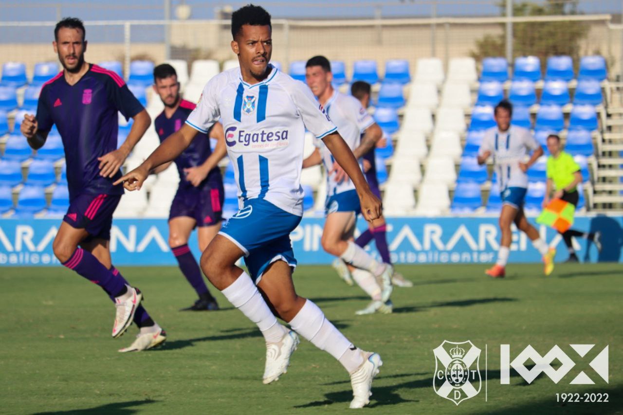 Crónica del FC Cartagena 1-1 CD Tenerife: "Tablas en el último duelo de pretemporada blanquiazul"