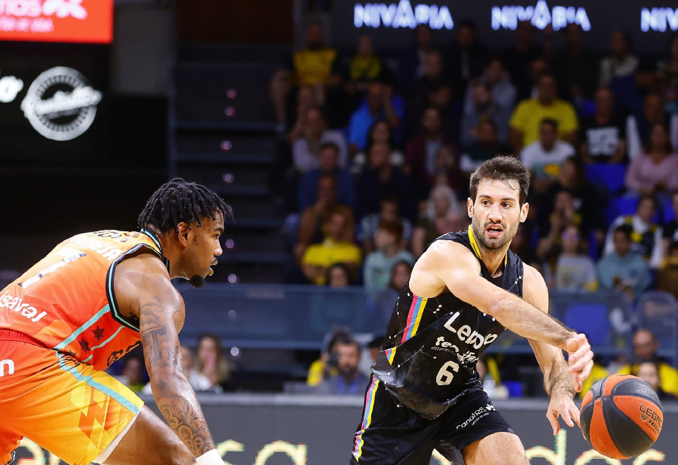 Crónica del CB Canarias 94-78 Valencia Basket: "Enorme victoria de un Lenovo Tenerife imparable en este comienzo de curso"