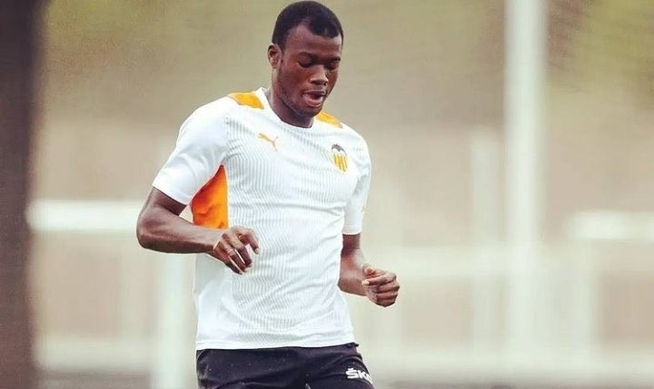Vinculan como posible refuerzo del Tenerife al centrocampista Lassina Sangaré