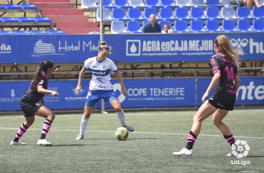 Jassina Blom cumple 50 partidos oficiales con la UDG Tenerife