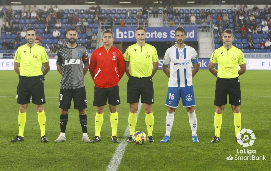 El cántabro Adrián Cordero Vega, árbitro del Alavés-Tenerife de este sábado