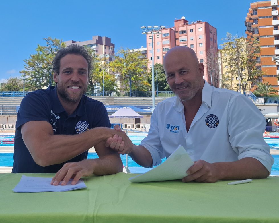 Albert Español renueva por dos temporadas con el Santa Cruz Tenerife Echeyde, hasta 2025