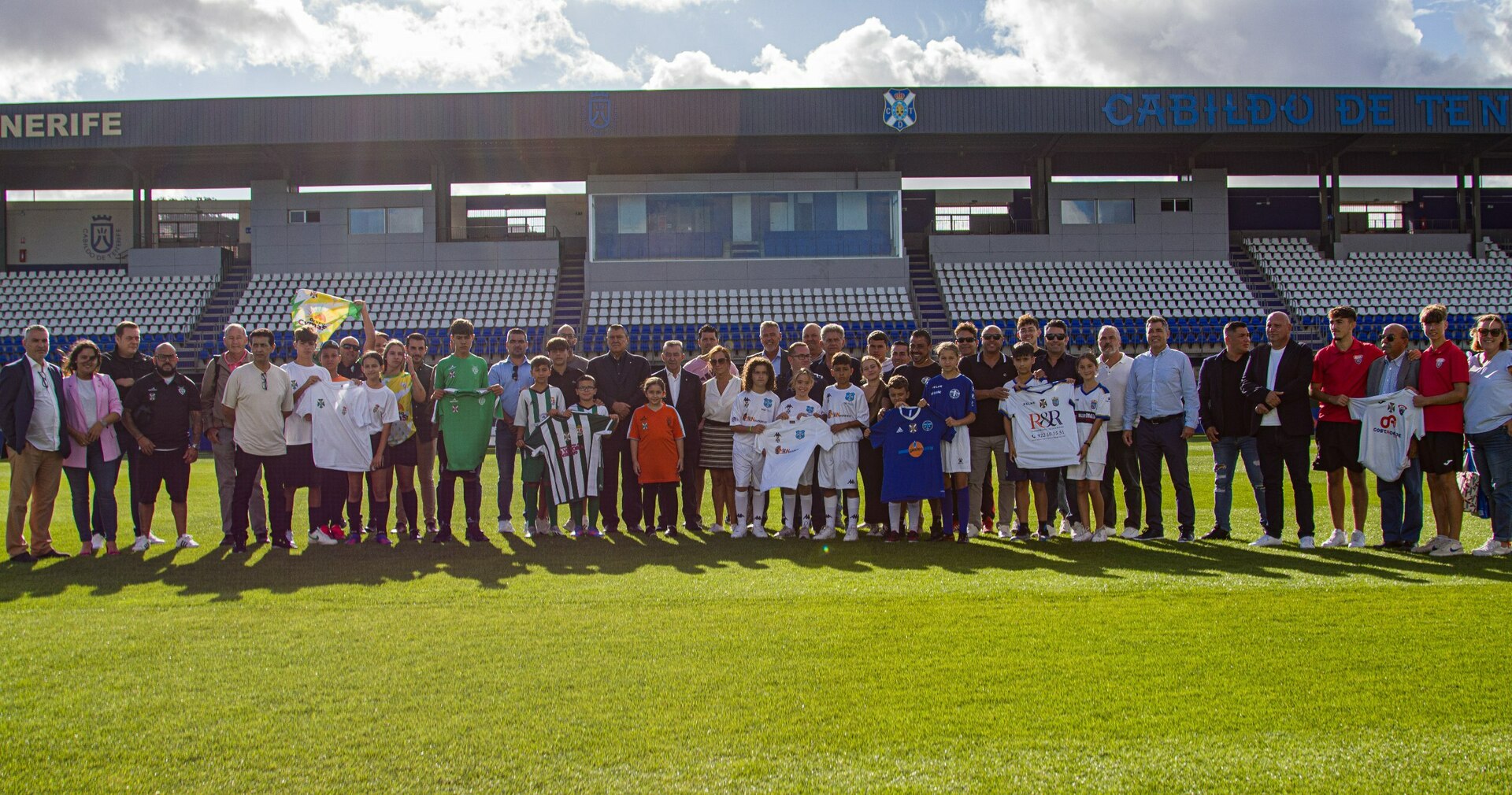 El programa de colaboración del CD Tenerife con el fútbol base acoge a 271 equipos de 28 clubes