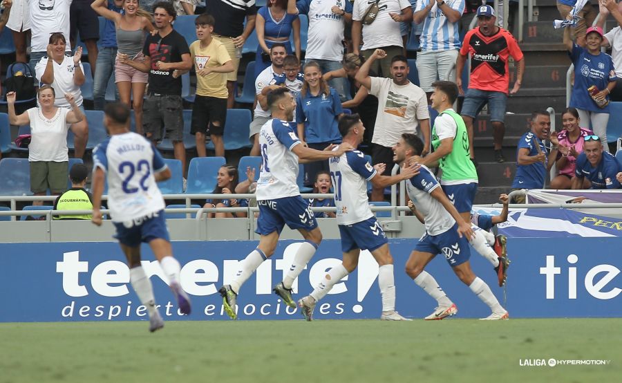 Crónica del CD Tenerife 2-1 Burgos CF: "A fe, nadie gana a este Tenerife"